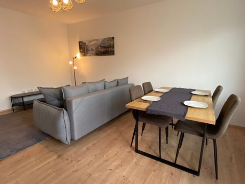 Welcome to this large and modern furnished apartment in the heart of Bruchsal! Your over 60 m² cozy apartment offers you everything you need for an external stay. --> Ground floor --> Large and modern furnishing --> Central The living and dining area...