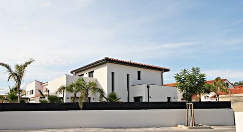 Superbe villa d' architecte Cabestany 4 chambres avec piscine et solarium