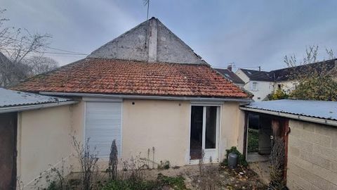 House to renovated 77440 Congis sur térrouanne . Large potential house 40m2 with possibility of extension, garden of 450m2 approximately, with garage, double glazing Dpe not required. The price of this property is 104,010 euros agency fees to be paid...