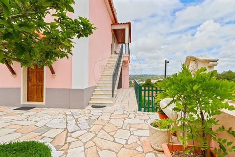 Detached family house located in the beautiful Historic Village of Sintra.   This villa consists of 3 independent apartments despite being in full ownership.   It was built in 1926, having already undergone interventions in terms of electricity, plum...