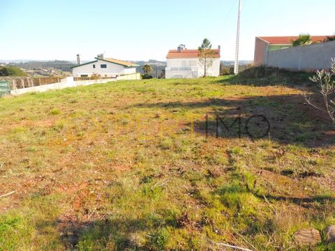 COD. EXT 7093 Plot of land, with an area of 935 m2. plan, possible construction of a detached house up to 2 floors. You can build one more annex as a maximum of 50m2. Quiet area, with excellent sun exposure, stunning views, with tarmac road front and...