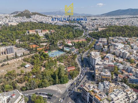 EXCLUSIVE ASSIGNMENT. METS/COLUMNS OF OLYMPIAN ZEUS. This apartment could be the house of your dreams. It is a unique property in front of the Columns of Olympian Zeus and with panoramic views of the Acropolis, Lycabettus and Filopappou. With its stu...