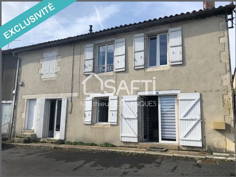 Située dans le bourg de Champagne-Mouton, cette maison de 101 m² offre un cadre de vie idéal avec tous les commerces, services, écoles et collèges à proximité immédiate. Rénovée avec soin, la propriété dispose d'un atelier, d'une cave et d'un petit e...