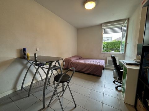 GOLDEN TRANSACTION - Jimmy DORE   Possibility of putting this property under AIRBNB management in our GOLDEN GESTION concierge services! Very good short-term location, turnover between 1,200€ and 1,300€/month. Full ownership of the property.   Presen...