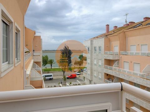 Luxury Duplex for Sale on the Front Line of the Guadiana River Property Description: Stunning duplex located on the front line of the Guadiana River, with breathtaking views and direct river access! This two-floor apartment offers a modern and welcom...