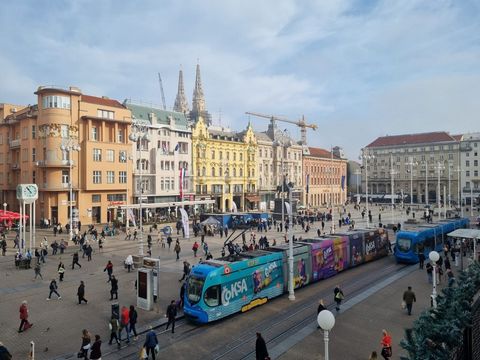 www.biliskov.com ID 14732Donji Grad, Trg bana Josipa JelačićaEine schöne Vierzimmerwohnung mit einer Fläche von 123,50 m² im 3. Stock eines Gebäudes aus den 1920er Jahren. Das Gebäude verfügt über einen Aufzug.Die Wohnung besteht aus vier separaten E...