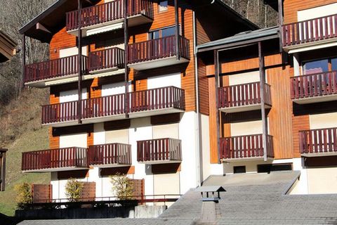 Rezydencja z 22 apartamentami wybudowana w 1984 roku La Clusaz - Centrum wioski - Dzielnica La Perrière - 129 Chemin des Houches - Przystanek skibusa w odległości 100 m - 500 m od głównego zgromadzenia szkoły narciarskiej, lodowiska, wyciągów narciar...