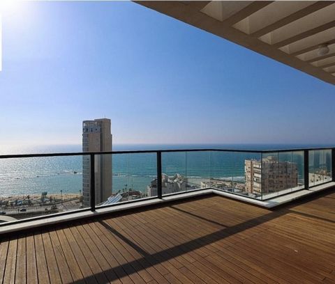 Immenses 4 chambres donnant sur la plage de Bat Yam avec de grands balcons, 2 parkings et un débarras privé. Finitions haut de gamme et vue imprenable sur la mer Méditerranée.   Contactez-nous dès aujourd’hui pour une visite privée. Features: - Air C...