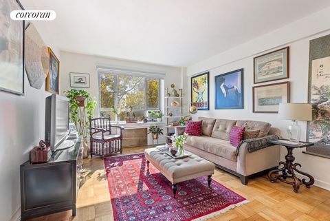 Beautiful, Prime Park Slope, One Bedroom Coop. Located in Park Slope just one block from Prospect Park, this 6th floor, east facing, one bedroom apt is bathed in sunlight. The brand new kitchen with European cafe vibe, built-in banquette in the dinin...