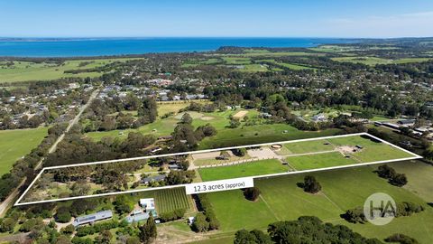 Set in one of the Mornington Peninsula's most sought-after locations, this well-appointed 12-acre property at 91 Stumpy Gully Road offers the perfect blend of equestrian amenities, premium infrastructure, and a peaceful rural lifestyle. Positioned ju...