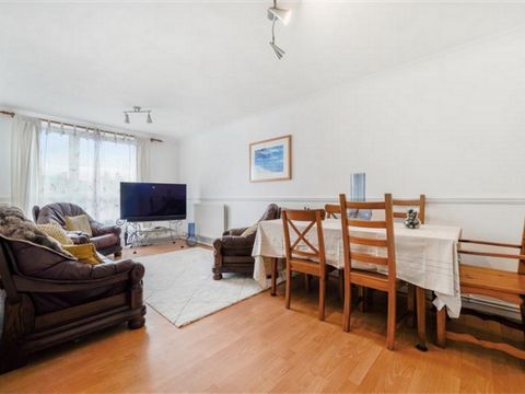 A nicely proportioned apartment, situated on the second floor of a purpose-built residential building. Measuring approximately 524 sq.ft the property provides a double bedroom, spacious bathroom, generously proportioned reception/dining room and fitt...