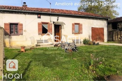 Charming old stone and half-timbered residence, with adjoining outbuildings, offering a floor space of approximately 150 m². This property, full of potential, requires restoration to regain all its splendor. The main house consists of a bright living...