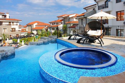 One bedroom apartment for sale in South-eastern Bulgaria nearby the village of Aheloy in short proximity to the most famous Black sea resort Sunny Beach. Vneyards SPA resort is nicely positioned on a hill with a beautiful sea panorama in the town of ...