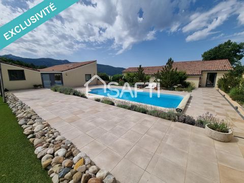 Located in a natural setting on the heights of the town of Entrepierres, 15 minutes from Sisteron and its amenities, come and discover this pretty, modern and sunny house with a wooded garden and breathtaking views of the surrounding mountains. The m...