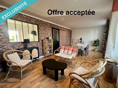 À Scaër, dans un quartier calme et proche de toutes commodités, venez découvrir cette maison de 79 m² environ avec garage et cave, récemment rénovée. Mitoyenne d'un côté, elle a été édifiée en 1956, sur un terrain de 338 m² et se compose comme suit :...