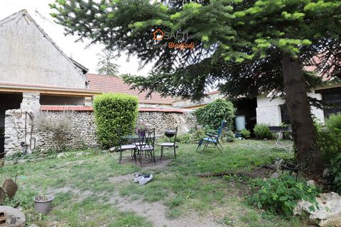 Maison ancienne 3 pièces avec jardinet – Limetz-Villez (10 min Vernon)