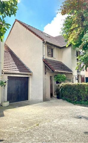 MAISON 5 PIECES DE 107 M2