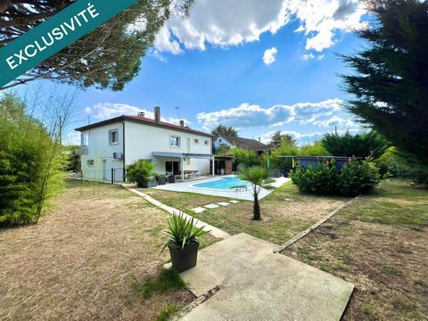 VILLA TRADITIONNELLE RENOVEE SUR 2 NIVEAUX AVEC PISCINE