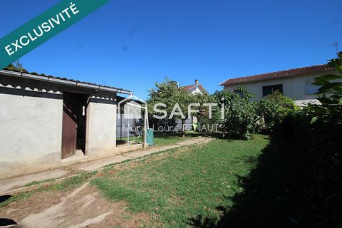 À Graulhet, dans un quartier calme et proche des commodités, cette maison de 91 m² sur deux niveaux alliant style authentique et contemporain avec ses parquets dans les chambres, la poutre acier dans la pièce de vie, l'escalier granito d'origine avec...