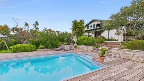 Maison moderne sur terrain plat de 2000 m²