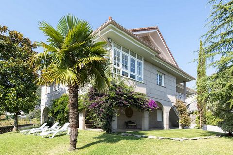 In the area of Gondomar, we find a small village named Donas, where we find this exquisite all-stone villa for rental with three levels of space on a large plot. The property measures just a little over a hectare of land and is completely private. We...