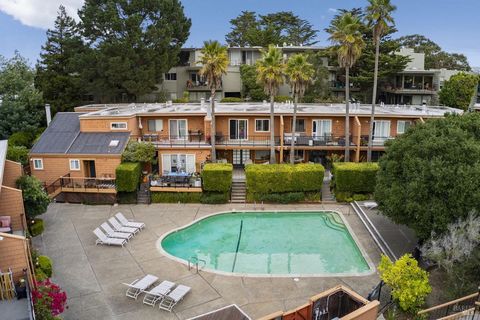 Step into the peaceful enclave of Point Sausalito! Tucked away in a prime hilltop location near parks, schools, dining and shopping, 118 Stanford is also within easy reach of ferries, buses and freeway access to San Francisco and the greater Bay Area...