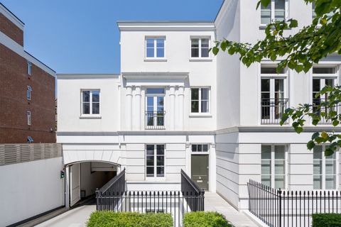 United Kingdom Sotheby’s International Realty are thrilled to present this wonderful house set in the prestigious enclave of St John's Wood, London. The beautiful Georgian-style townhouse is nestled within a private and secure gated community, which ...