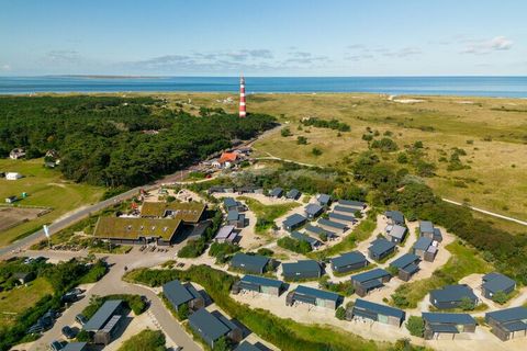 The chalets of Sea Lodges Ameland really stand out. Not only because of their location but also because of the architectural style. Modern and trendy, yet very much suited to their surroundings. There are five different types. The 4-person Sea Lodge ...
