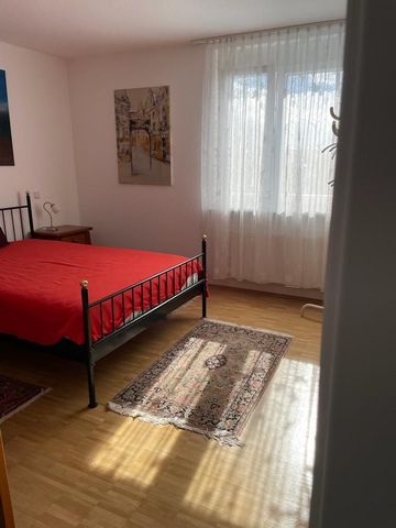 The bright, well-designed 2-room apartment (69 m²) on the 1st floor of a 4-family house has high-quality and new equipment: - Real wood parquet - large balcony - double bed (1.80m) - spacious wardrobe - 2 comfortable sofas with side table - Flat scre...