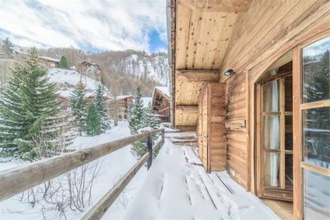 We present to you for sale this magnificent chalet located in Val d'Isère, in a quiet area close to the slopes and amenities. With a surface area of 155 m², this individual chalet, built in 1997 by its current owner, will charm you with its tradition...