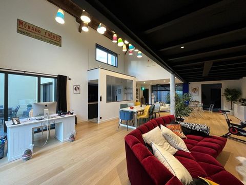 Dpt Saône et Loire (71), à vendre MONTCEAU LES MINES maison P7 de 267 m² - Terrain de 592,00 m²