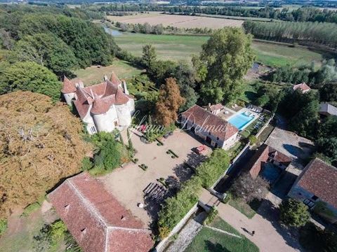 FOR SALE Château, a true 15th century jewel located in the Brenne national park. South of Indre (36), on 8 ha 44a of a park magnificently planted with century-old trees, a wooded meadow. The castle of four towers arranged in a trapezoid. The two towe...