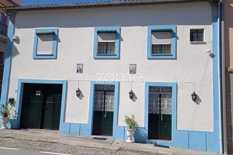 Identificação do imóvel: ZMPT563884 3 bedroom semi-detached house with charm and elegance in Ribamondego Property Description: Located in the picturesque Aldeia de Ribamondego, this 3 bedroom semi-detached house is a true jewel, with generous areas a...