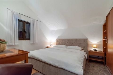 Guest House Kono is self catering accommodation located 1.5 km away from Dubrovnik Old Town. Property features 5 accommodation units. Free private parking is available. Luggage storage before check in and after check out is provided. This two bedroom...