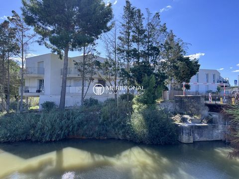 APPARTEMENT P2 - 2 PLACES DE PARKING - TERRASSE - AIGUES-MORTES À découvrir à Aigues-Mortes dans une résidence de standing récente : appartement de 2 pièces de 47 m² avec terrasse. Il offre une entrée avec un grand placard, une pièce à vivre (28m²) a...