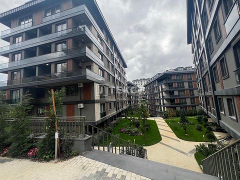 Renommierte Wohnungen in ruhiger Gegend in Istanbul Üsküdar Üsküdar ist ein ruhiges und friedliches Viertel direkt am Ufer des Bosporus in Istanbul. Es zeichnet sich durch seine natürliche Schönheit, seine historische Struktur und seine einzigartige ...