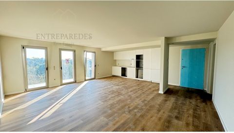 Brickbox - Appartements de 3 chambres à vendre à Vilar de Andorinho - Vila Nova de Gaia - Porto. Vous rêvez de vivre dans le centre urbain, avec tranquillité et accès facile ? Nous vous présentons un développement avec 12 appartements de 3 chambres, ...