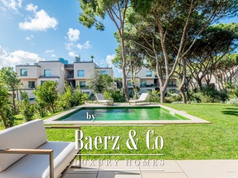 3 bedroom flat in a gated community, in Quinta da Marinha, with a private garden of 400m2. The Marinha Prime condominium has a privileged location next to the Quinta da Marinha Golf Course, Casa da Guia, bike path and local beaches. Being a high-qual...