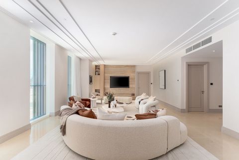 Four Seasons Private Residences Abu Dhabi, воплощающий в себе самые лучшие стандарты роскошной жизни, представляет собой совершенно новый жилой и гостиничный комплекс на острове Аль-Марья, который является домом для эксклюзивной коллекции роскошных б...