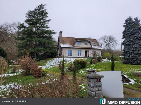 Fiche N°Id-LGB148557 : Boussac, secteur Ecole - proche commerces, Villa d'environ 142 m2 comprenant 6 piece(s) dont 3 chambre(s) + Terrain de 17460 m2 - Vue : D?gag?e - Construction 1973 Traditionnelle - Equipements annexes : jardin - cour - terrasse...