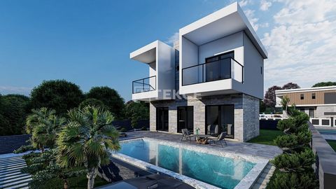 Villa de Luxe Individuelle avec Piscine Privée et Jardin à Kuşadası Turquie Située à proximité d'Éphèse, Kuşadası est une ville côtière célèbre pour son activité touristique. Kuşadası est une région très populaire avec ses plages de sable fin, ses vi...