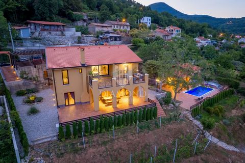 Location: Primorsko-goranska županija, Opatija - Okolica, Poljane. Diese atemberaubende Villa befindet sich in Poljane, an einem einzigartigen Standort mit herrlichem Meerblick. Sie ist von einem großzügigen Grundstück von 3600 m² umgeben, das einen ...