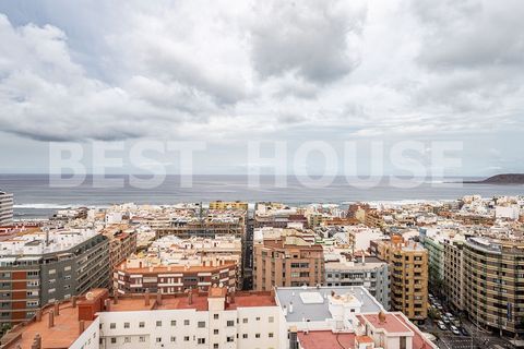 Votre nouveau chez-vous avec une vue SPECTACULAIRE sur LAS CANTERAS DÃ©couvrez le logement de vos rÃªves, une occasion unique de vivre au cÅ“ur de Las Palmas de Gran Canaria, avec une vue IMPRESSIONNANTE sur la mer et la plage emblÃ©matique de Las Ca...