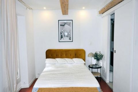 Prachtige accommodatie van 42 vierkante meter gelegen in in de 6ᵉ wijk Marseille. Array Geschikt voor 2 personen, ideaal voor een stel. Toegang gebeurt onafhankelijk. Fijn verblijf! :) Verblijf in deze elegante wijk in het hart van Marseille, vlakbij...