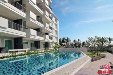 Il Sea Condo è un condominio di lusso situato all'estremità nord della pittoresca Dolphin Bay a sud di Hua Hin sul golfo della Thailandia, vicino al parco nazionale di Khao Sam Roi Yot. L'appartamento dispone di un ampio balcone con vista sul mare ch...