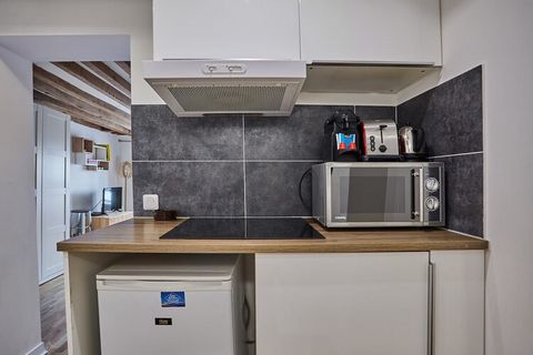 Bienvenue dans notre charmant appartement, idéalement situé au cœur de Paris, à deux pas des rues animées d'Etienne Marcel et de Montorgueil. Cet appartement confortable, moderne et entièrement équipé offre luminosité et confort, créant ainsi le lieu...