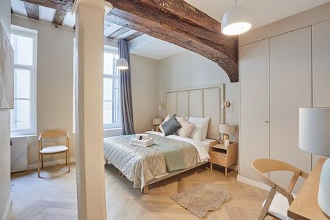 Somptueux appartement neuf de 3 chambres avec 3 salles de bain, entièrement climatisé. Elégant, spacieux, mobilier et literie de qualité, décoré par des professionnels, mon appartement est situé au cœur de la capitale. A mi-chemin entre le Marais, Be...