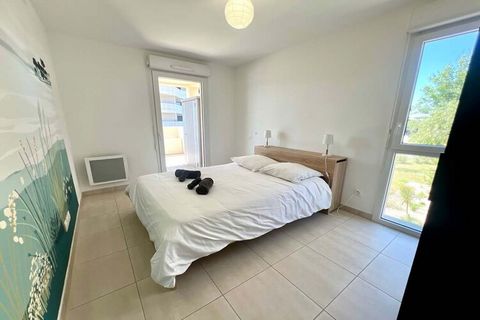 Welcome to this charming apartment in the secure Loggia Verde residence, perfect for a relaxing seaside getaway. This cozy rental offers air conditioning, Wi-Fi, a private parking space, and a furnished terrace where you can enjoy the Mediterranean s...