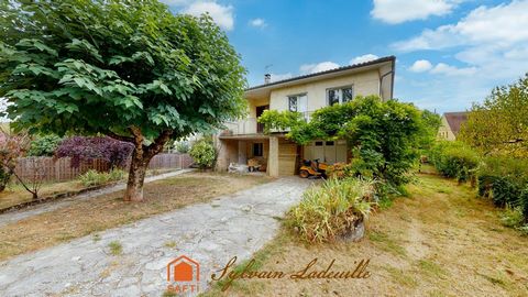 Maison de 120 m² sur 828 m2 de terrain proche des commerces