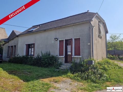 Maison en pierre avec deux dépendances à rénover - Terrain constructible 1000 m² - HANGAR